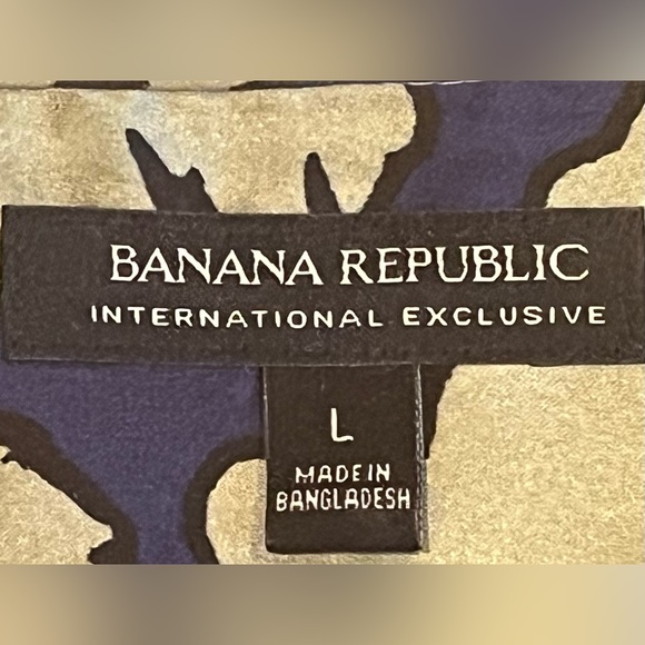 BANANA REPUBLIC Intern’l Exclusive Satin Floral Button Down Blouse L Green/Blue - Picture 2 of 6